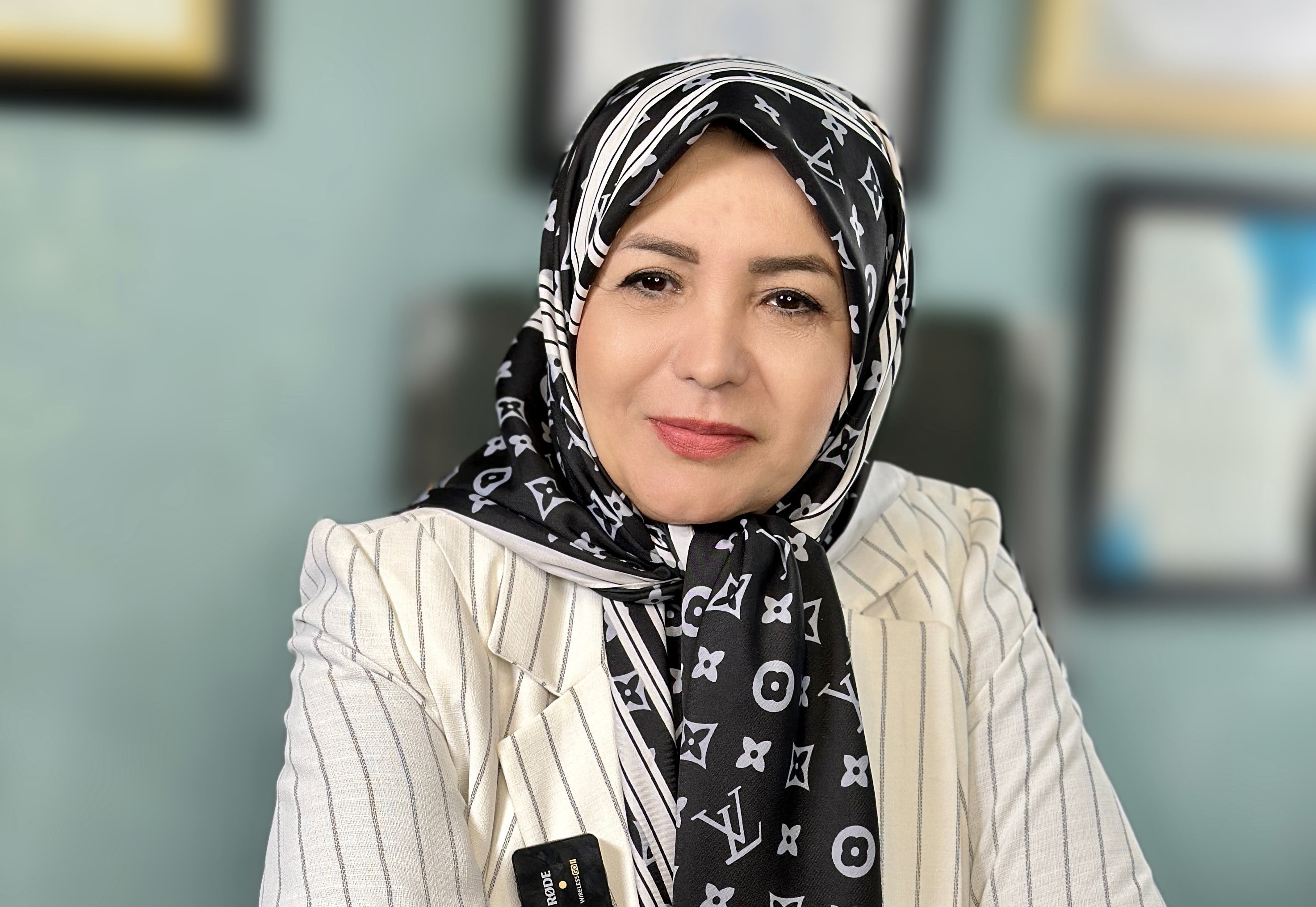 ااجرای خانم دکتر اکرم حسین زاده درمانگر تخصصی لکنت،دربرنامه حال خوب شبکه سلامت