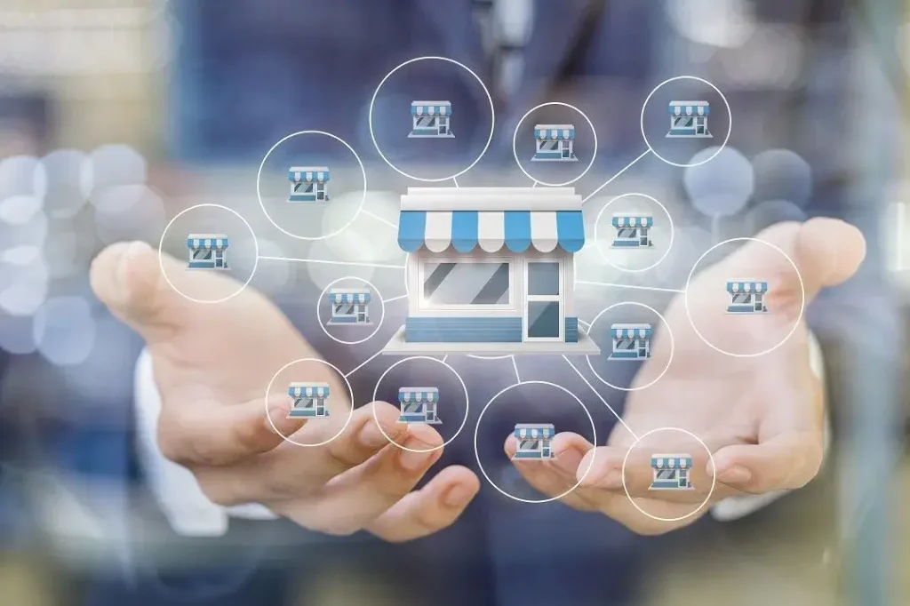 وب سامانه کلینیک24 به عنوان فرانچایز نرم‌افزاری