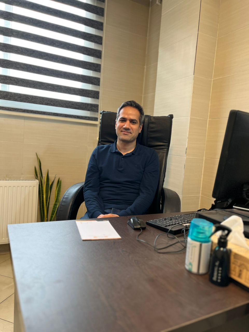 دکتر احسان خردمند