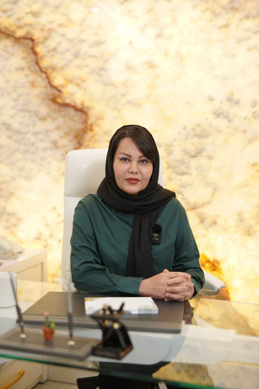 دکتر الهه بهزادفر